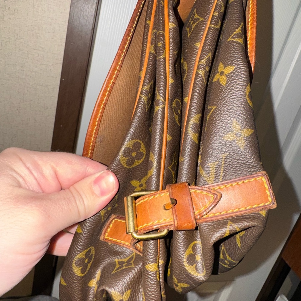 Louis Vuitton Dark Brown Monogram Messenger Bag - Picture 5 of 15